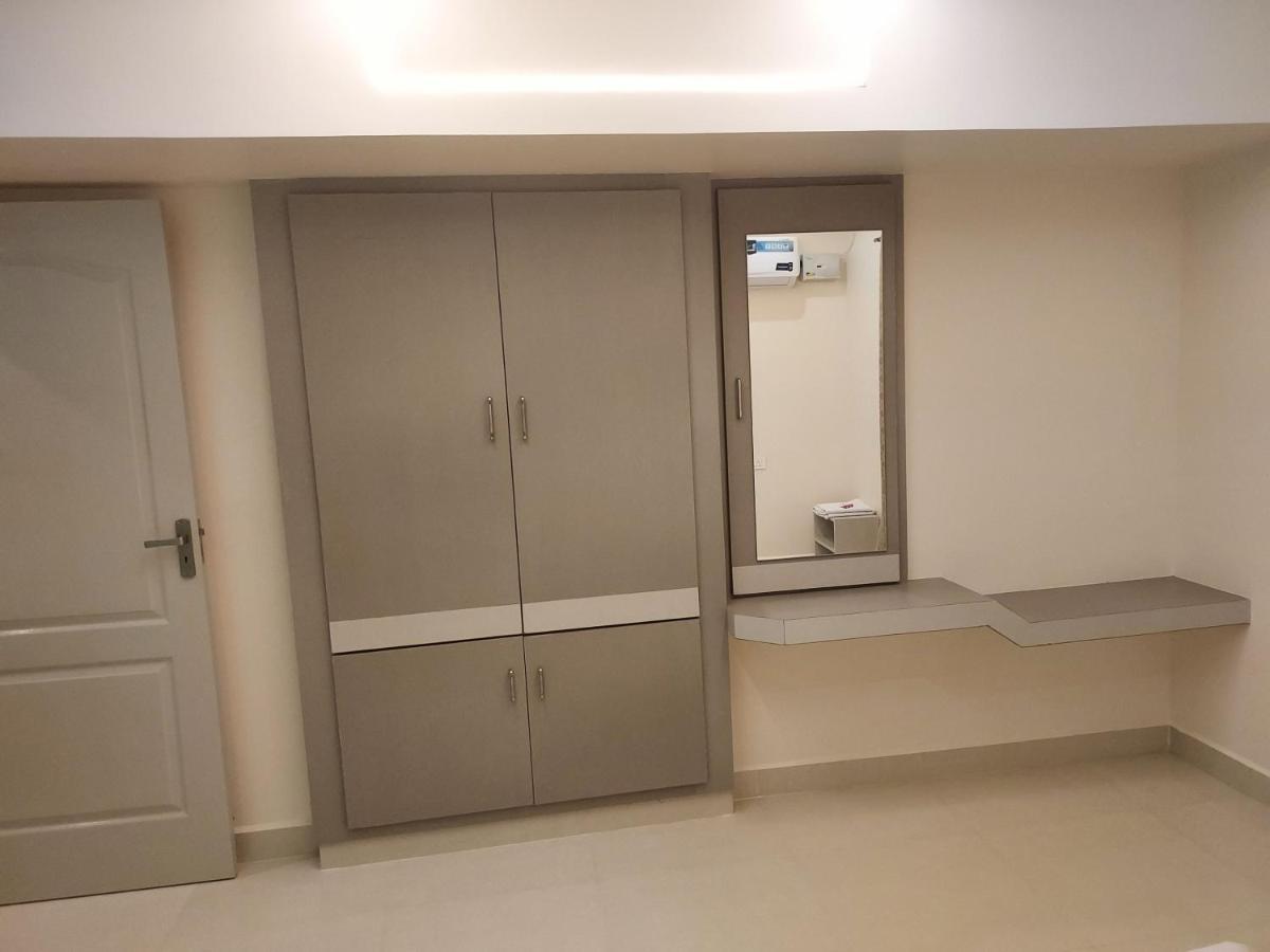 Srirangam Service Apartment Tiruchirappalli Экстерьер фото