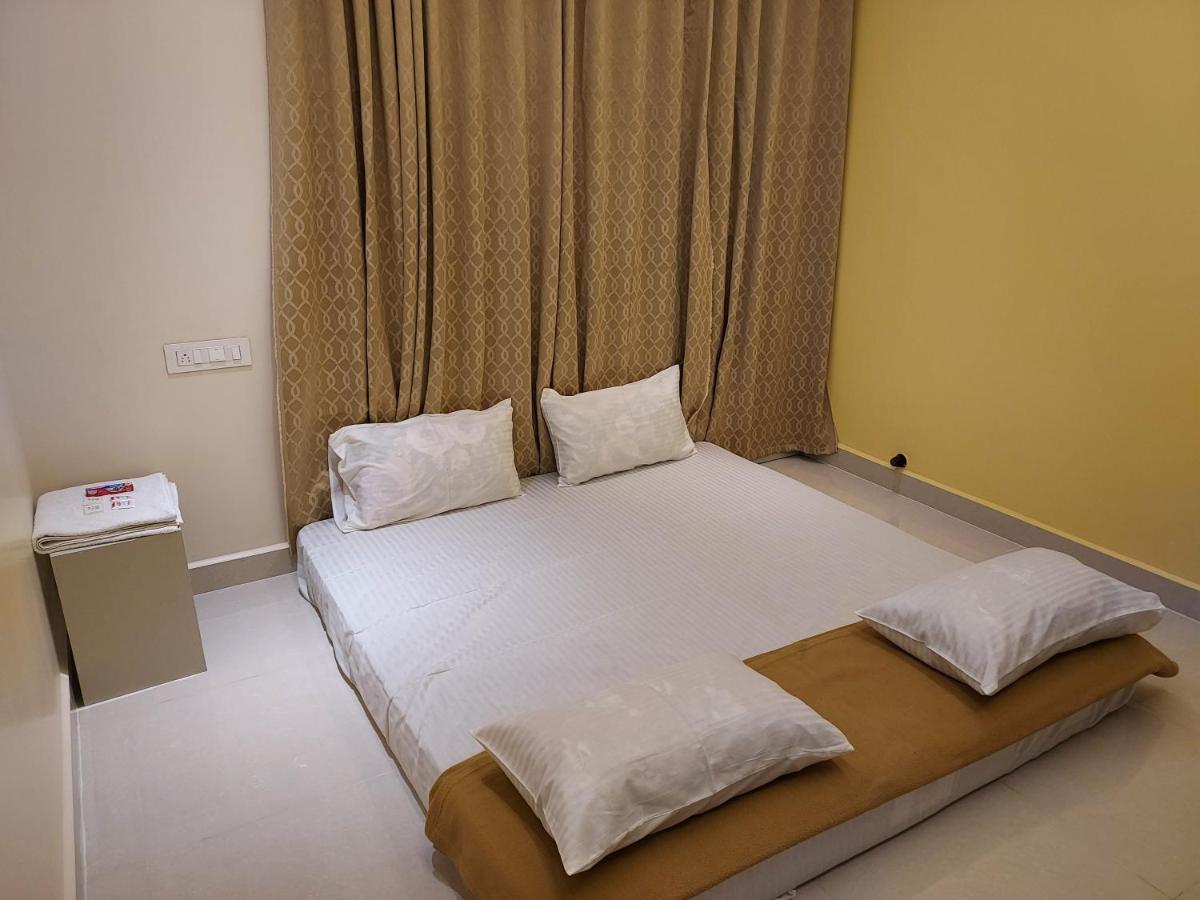Srirangam Service Apartment Tiruchirappalli Экстерьер фото