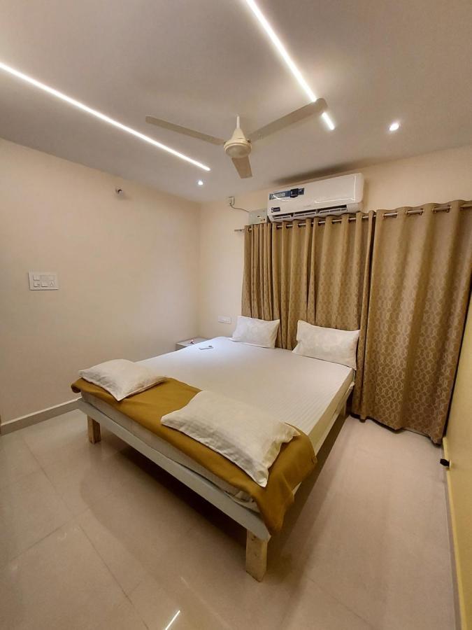 Srirangam Service Apartment Tiruchirappalli Экстерьер фото