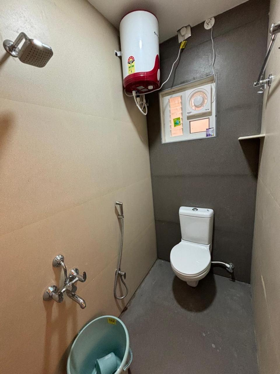 Srirangam Service Apartment Tiruchirappalli Экстерьер фото